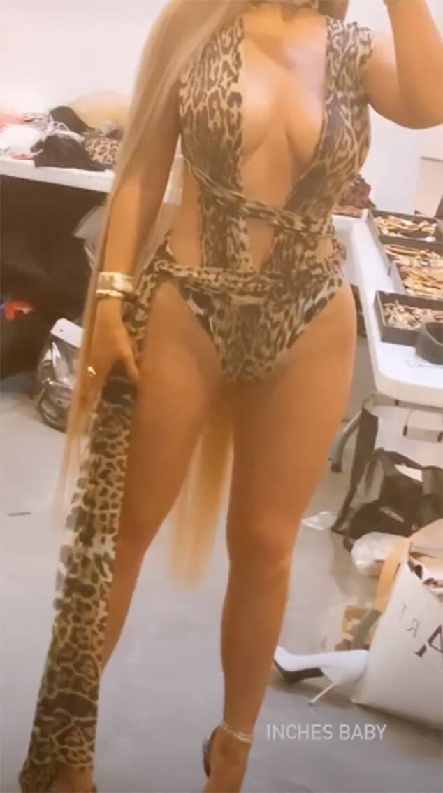 Kylie Jenner'dan leopar desenli iç çamaşırı paylaşımı