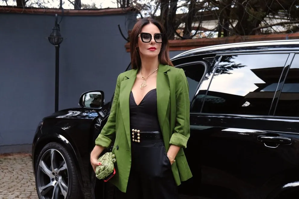 Defne Samyeli: Sol Yanım'ın Asena'sı ateşle oynamayı seviyor