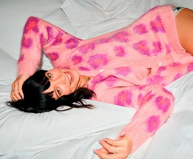 Şarkıcı Lily Allen: Mastürbasyon yapmak tabu olmamalı