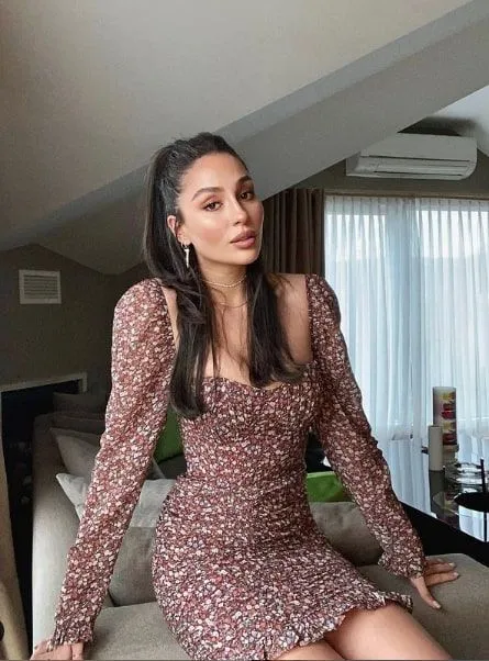 Oktay Kaynarca'nın 30 yaş küçük sevgilisi Gizem Acar Instagramı sallıyor