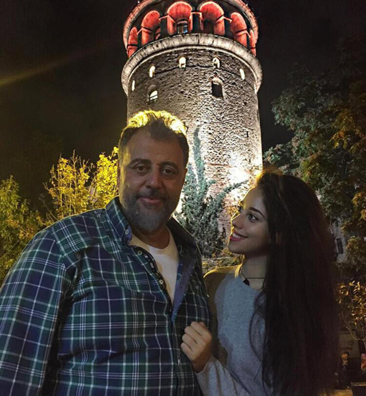 Zeynep Alkan evine dönemedi! Hamdi Alkan kızına destek oldu