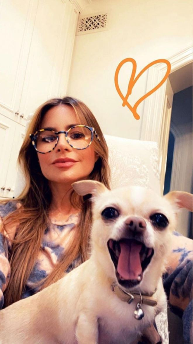 Korona yüzünden eve kapanan ünlülerde selfie patlaması