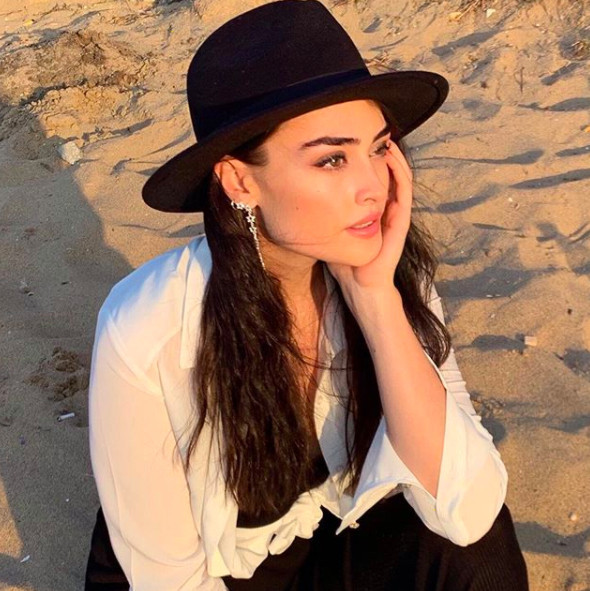 Esra Bilgiç'in paylaşımları hayal kırıklığına uğrattı