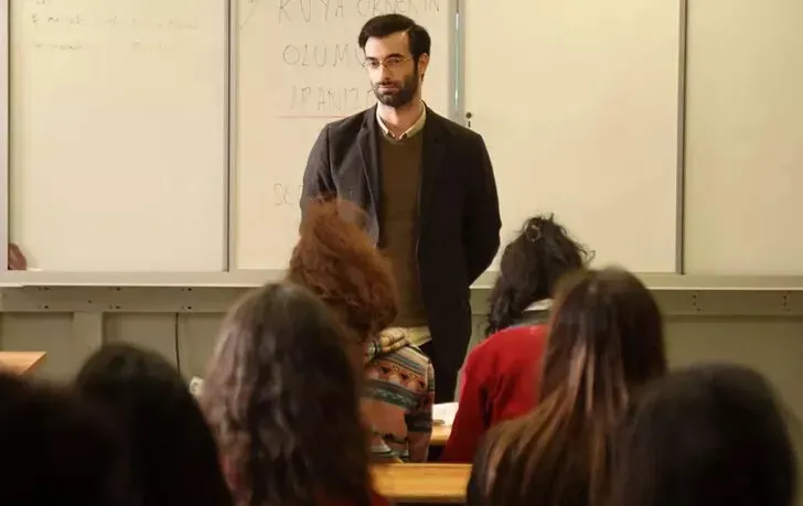 Öğretmen yeni sezon ne zaman başlıyor? Medyapım'dan flaş açıklama!