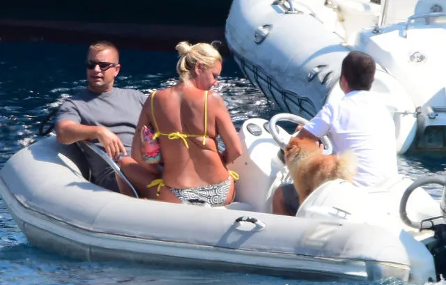 Pınar Altuğ'un cesur bikinisi olay oldu
