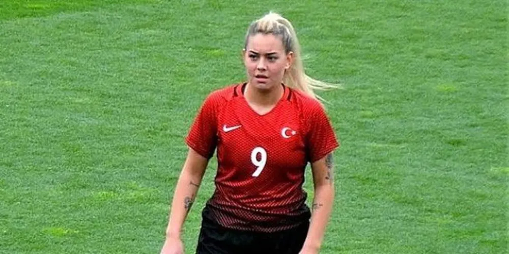 Survivor Aycan Yanaç: Survivor’da futbolla başladı her şey