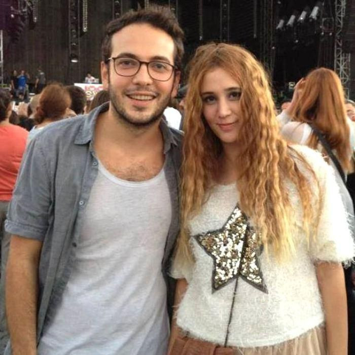 Çok Güzel Hareketler Yıldızı Zeynep Koçak'tan İddialı Pozlar