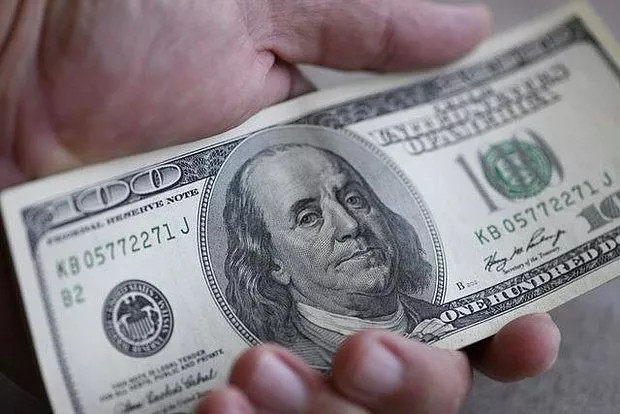 Dolar Düştü, Demet Akalın Harekete Geçti: Merketleri Teftişe Çıkacağım