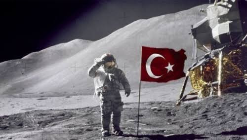 #TürkUzayYolcusunaİsimÖnerim Etiketi Sosyal Medyayı Salladı