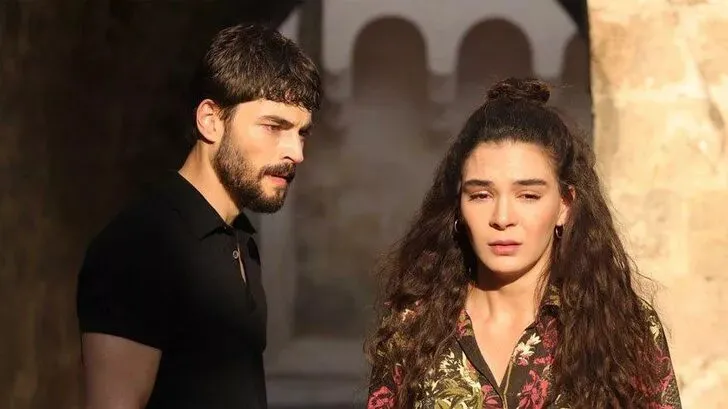 Oya Unustası Ve Ahmet Tansu Taşanlar Hercai'ye Veda Ediyor