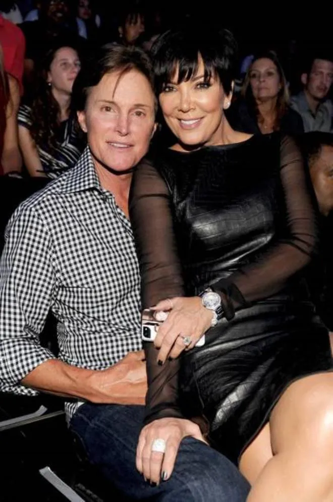 Kris Jenner'dan Şoke Eden İtiraf: Kızım Yatağın Altındayken Sevgilimle İlişkiye Giriyordum