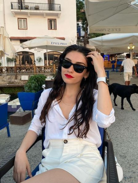 Alev Alev'in Çiçeği Hazar Ergüçlü Samimi Açıklamalarda Bulundu