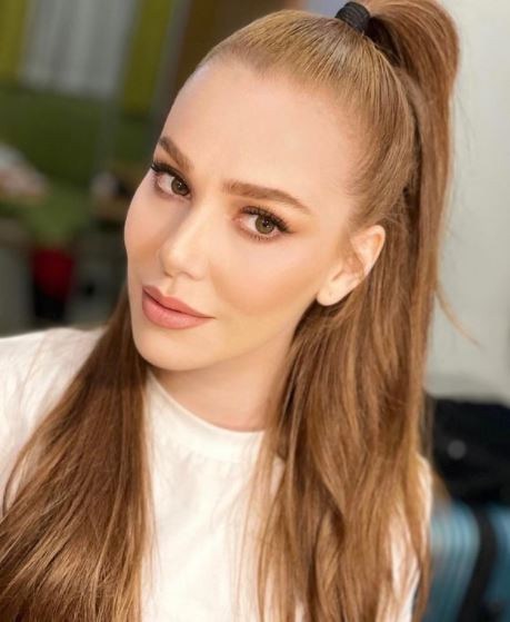 Elçin Sangu ve Sevgilisinden Aşk Dolu Paylaşım