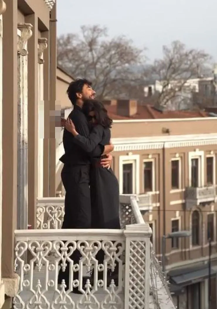 Gökhan Alkan ve Nesrin Cavadzade Ayrıldı mı? Fotoğraflar Silindi!