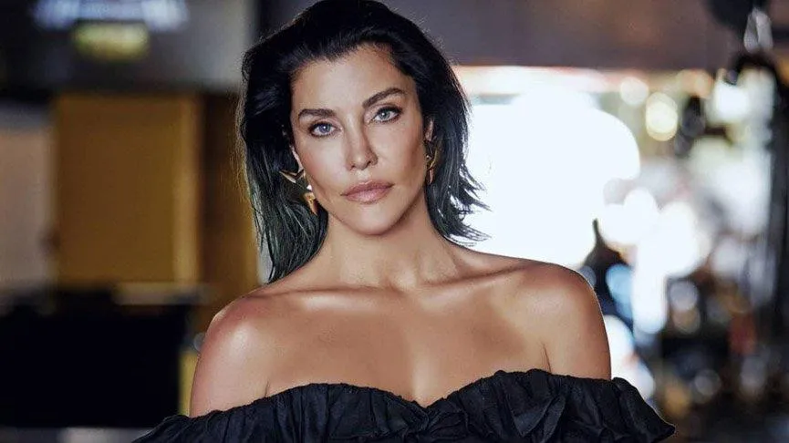Deniz Akkaya Müslüman mısın Sorusu Karşısında Sinir Küpüne Döndü!