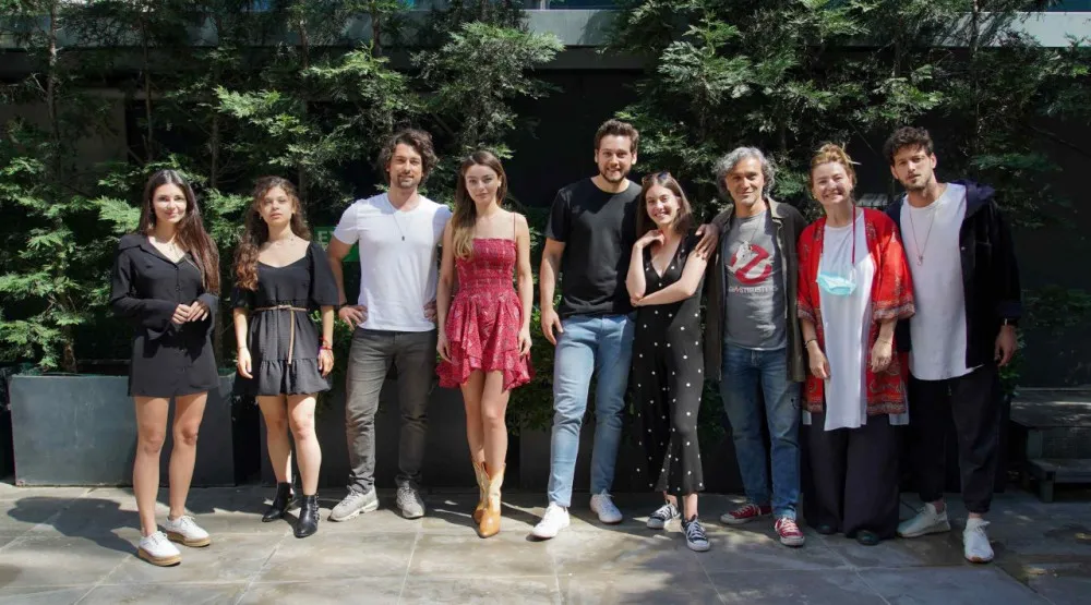 Star TV'den Yeni Dizi: Ada Masalı'nda Hangi Ünlü Oyuncular Rol Alacak?
