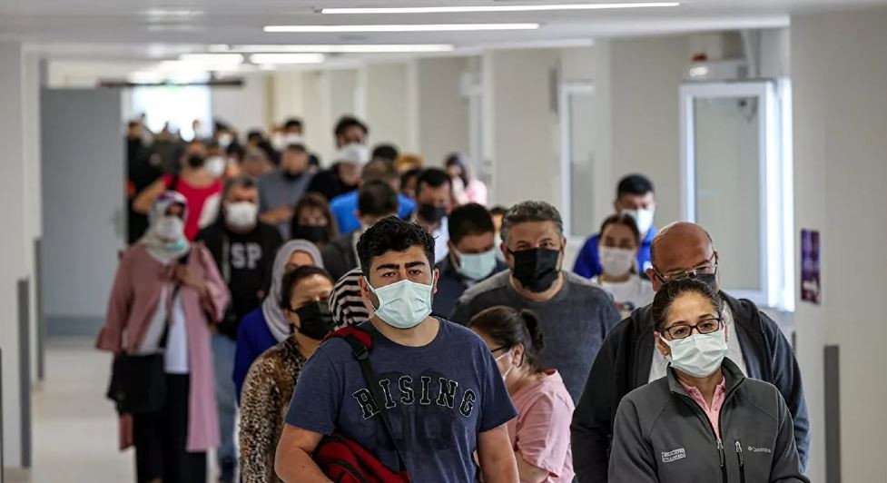 İstanbul'da Hastanelerde Aşı Yoğunluğu Oluştu
