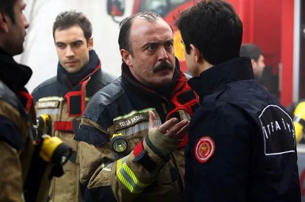 Kahraman Babam'da Uğur, Kızı Ömrüm için Savaşıyor