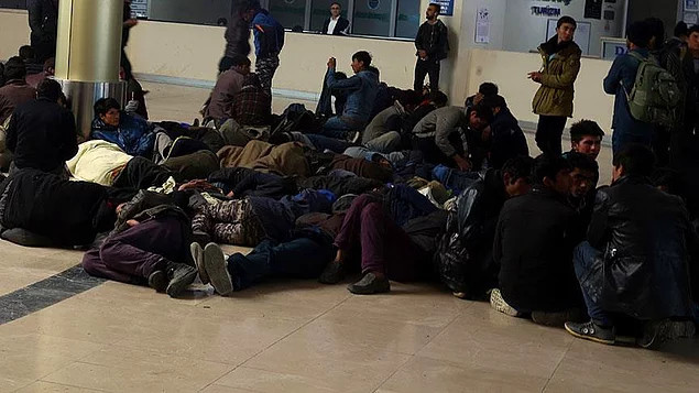 Günde 1000 Afgan Kaçak Yollardan Türkiye'ye Giriyor