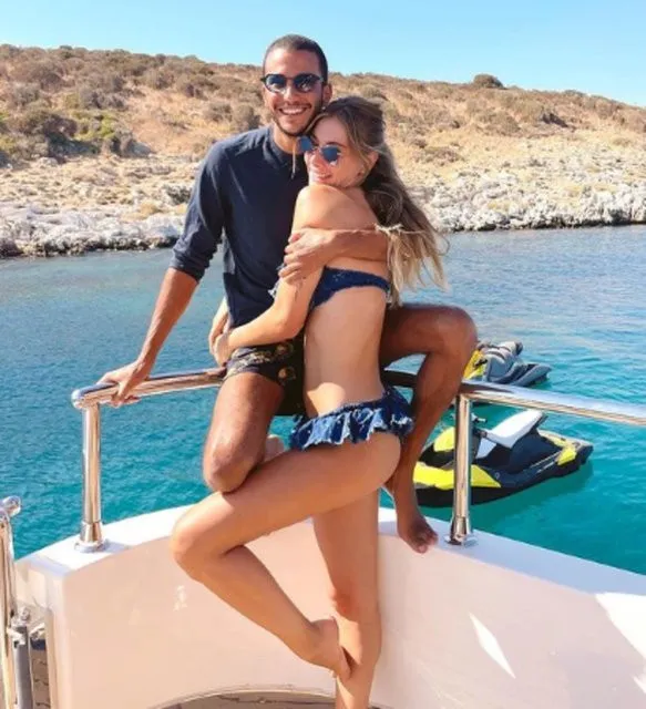 Şeyma Subaşı Ailesi ve Sevgilisi Meedo ile Tatilde