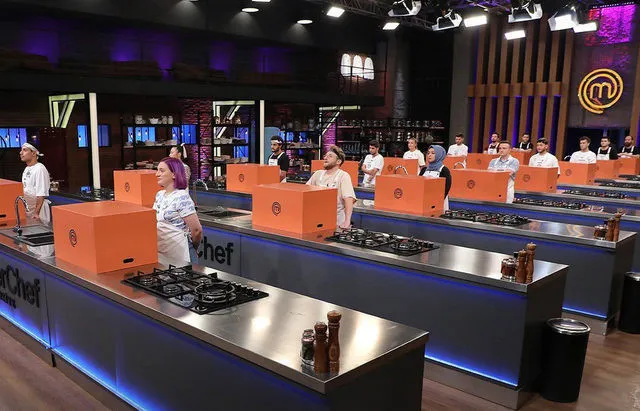MasterChef'te Takım Kaptanları Kimler Oldu ? İşte Mavi ve Kırmızı Takım...