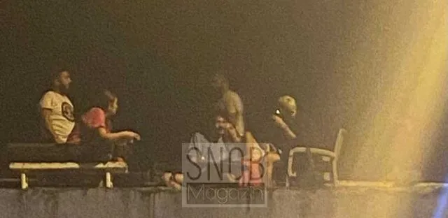 Bensu Soral'ın Rol Arkadaşıyla Samimi Fotoğrafları Ortaya Çıktı!