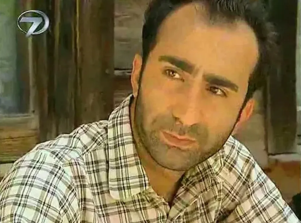Burak Özçivit'ten Esra Erol'a Ünlülerin Samanyolu TV ve Kanal 7 Maceraları