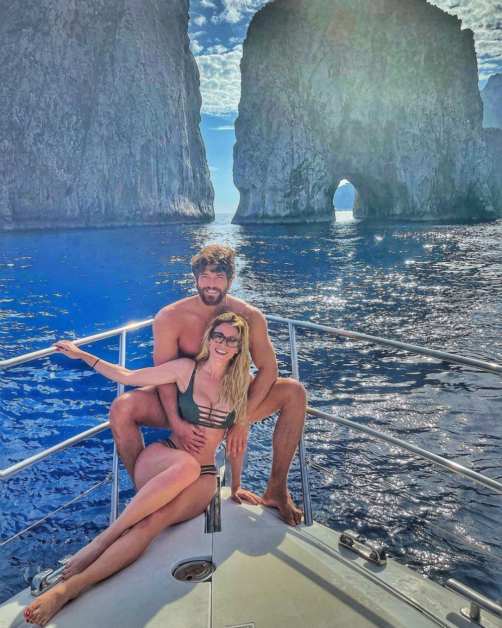 Can Yaman'dan Ayrılan Diletta Leotta'dan Cesur Poz!