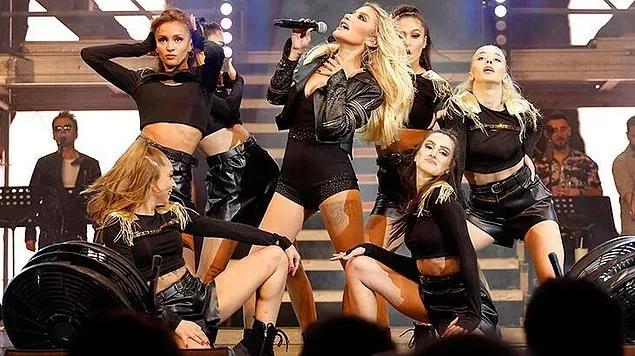 Konser Öncesi İrem Derici'den Flaş Sözler! Ortalığın A.ına Koymaya...