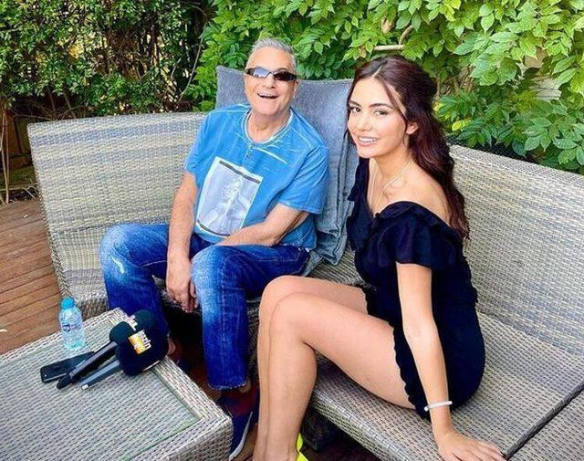 2 Buçuk Aylık Hamile Olduğunu Açıklayan Ece Ronay Evlendi!