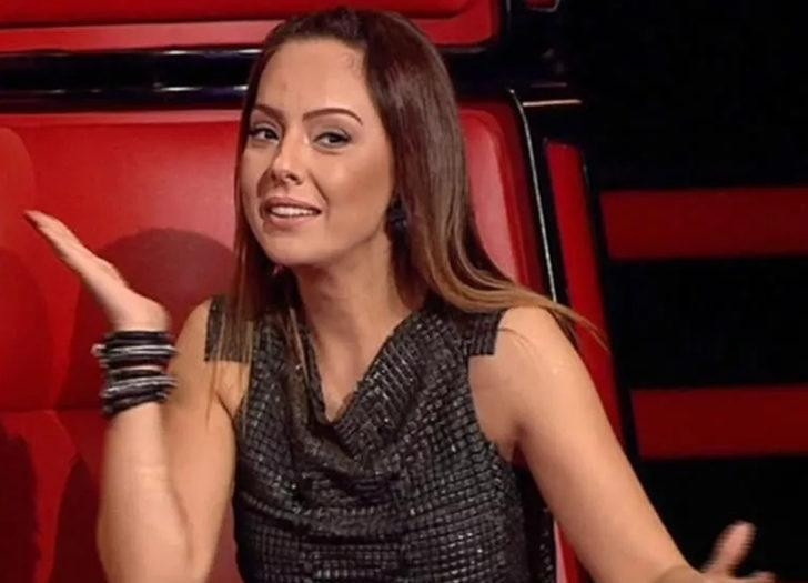 Ebru Gündeş'in Kızı Alara Annesinin Kopyası!