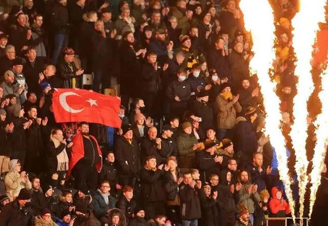 Acun Ilıcalı'nın Yeni Hocası Şota Arveladze Oldu