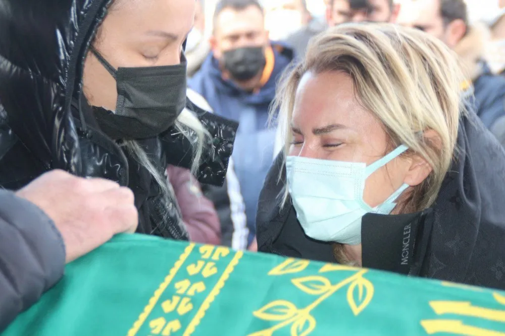 Nihat Doğan'dan Ece Erken'e Şok Sözler: Bırak Top Çevirmeyi Ece!
