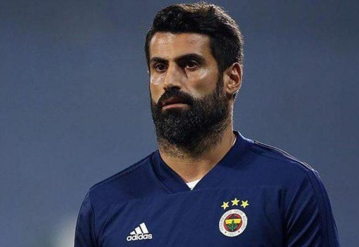 Zeynep Sever'in Mini Etekli Pozları Beğeni Yağmuruna Tutuldu