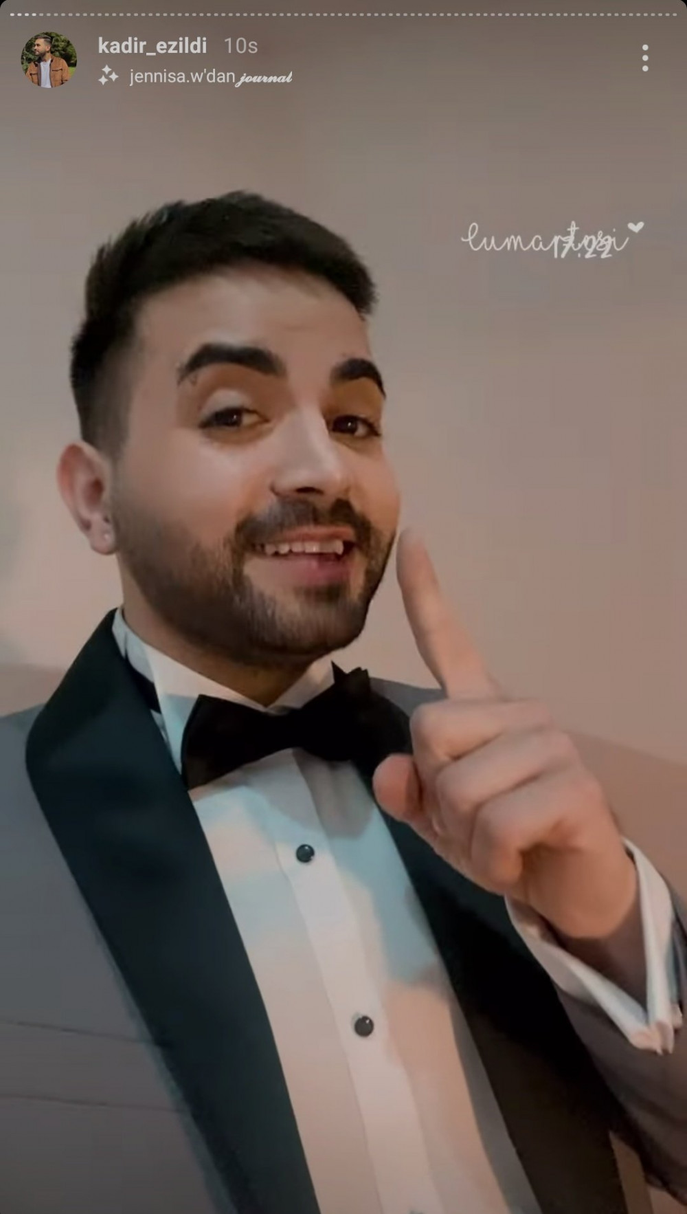 Kadir Ezildi'nin Düğün gibi Doğum Günü Kutlaması Sosyal Medyayı Salladı