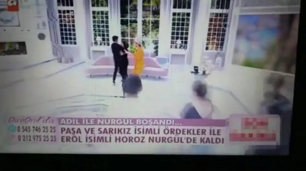 Canlı Yayında Eski Eşine Saldırdı: Esra Erol'da Şok Anlar