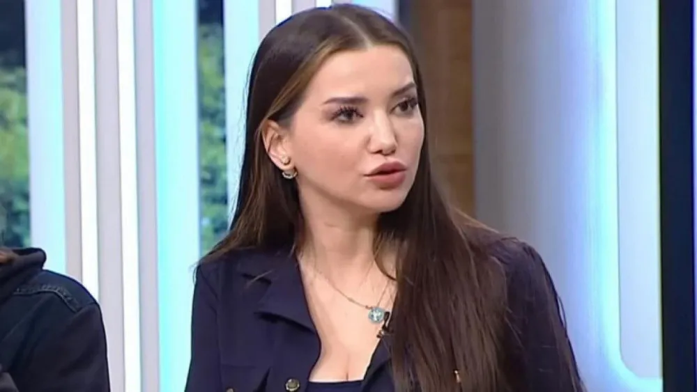 Psikolog Esra Ezmeci'yi Şaşırtan Soru! Doktorla Muayne Sırasında