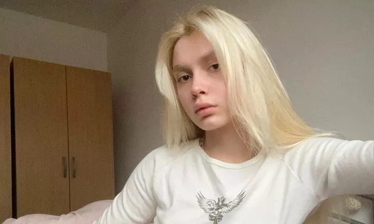 Aleyna Tilki'nin İç Çamaşırlı Pozlarına Beğeni Yağdı