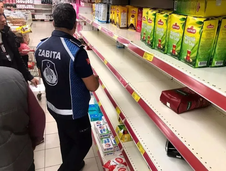 Zam Haberini Alan Zincir Market Çay Reyonlarını Boşalttı