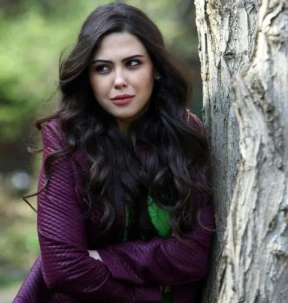 DİLARA AKSÜYEK