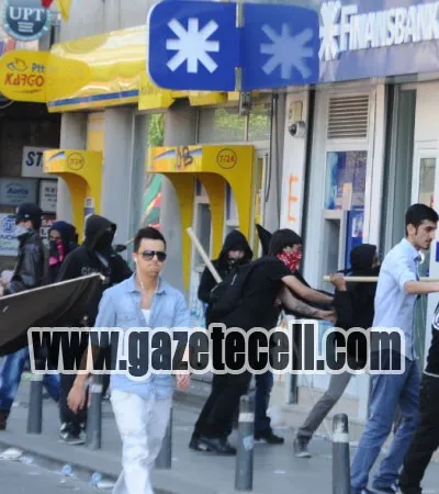ZEYNEP ELİAÇIK 1 MAYIS MİTİNG FOTOĞRAFLARI!
