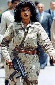 KADDAFİ'NİN BAKİRE KORUMALARI