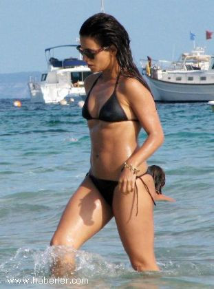 MONİCA CRUZ