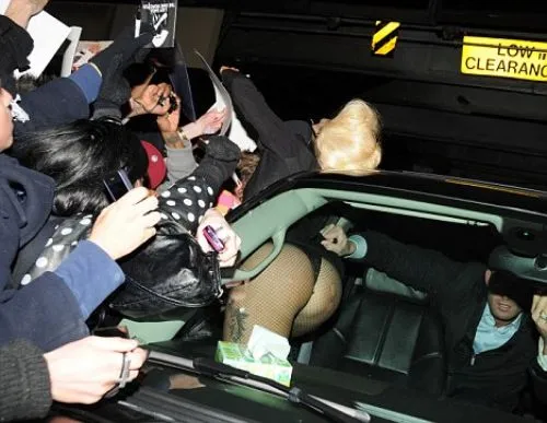 LADY GAGA2