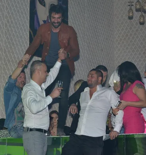İbrahim Çelikkol alkolü fazla kaçırınca..