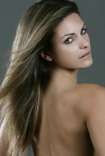 Survivor Nadya Zagli kimdir?