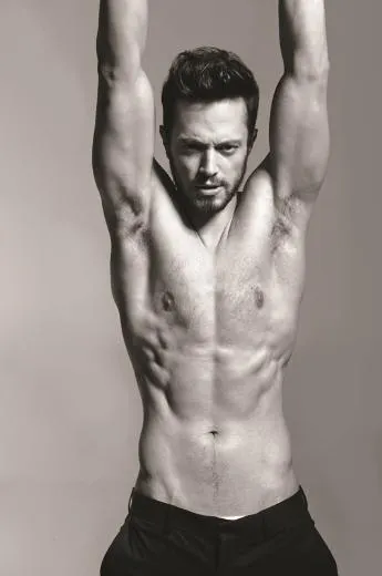 Murat Boz gay dergisine evet dedi