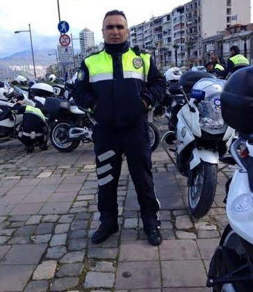 İzmir'de katliamı engelleyen o kahraman polis! - Resim: 1