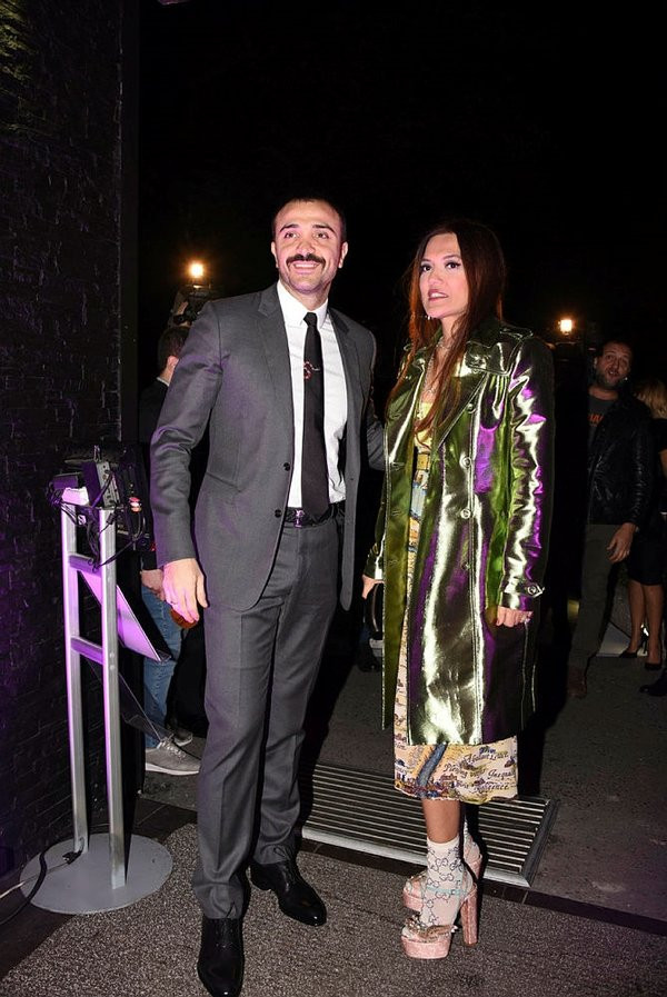 Demet Akalın'dan 5 bin 240 TL'lik çorap! - Resim: 1