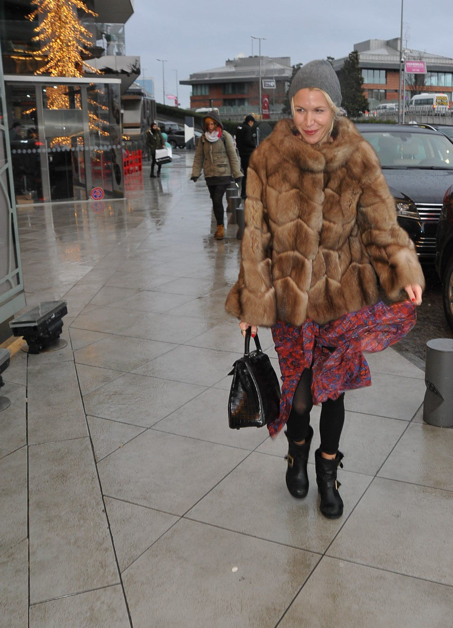 Derin Mermerci'yi hayvanseverler topa tuttu - Resim: 1